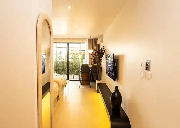 Appartamento Cute & Comfy For 3 Guests At Center Of Sathorn